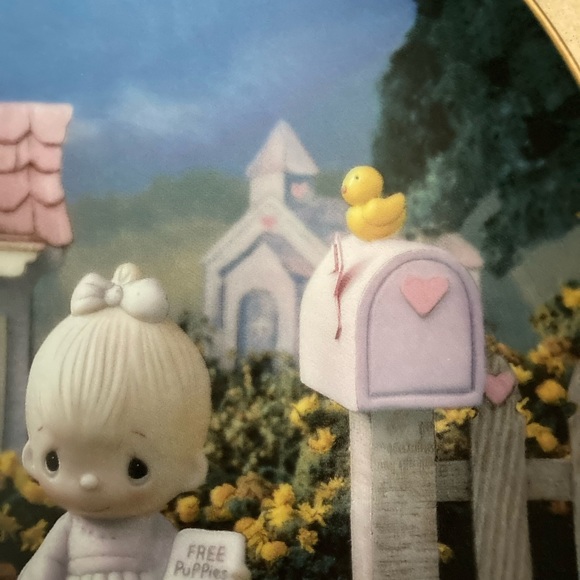 Precious moments display plate - Picture 5 of 11